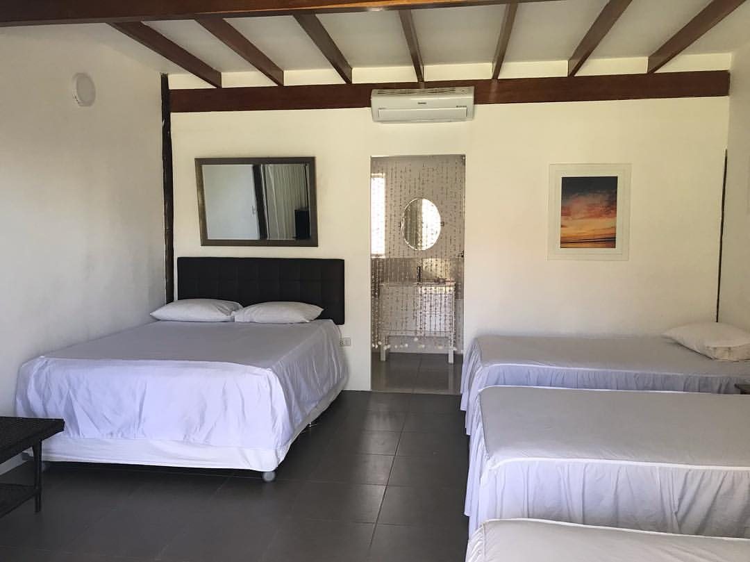 Interior de la cabaña para 4 adultos